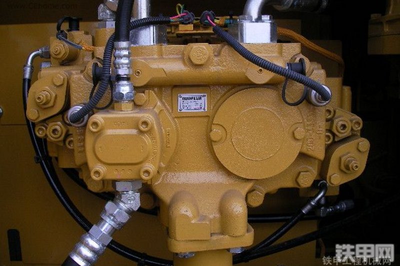 卡特彼勒320D液压挖掘机局部