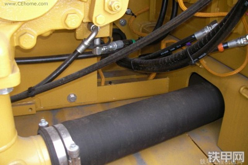 卡特彼勒320D液压挖掘机局部