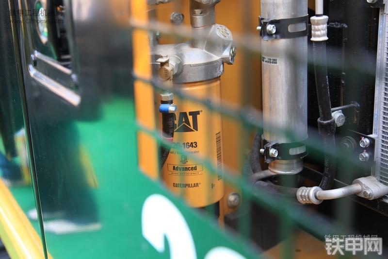 卡特彼勒320D液压挖掘机局部