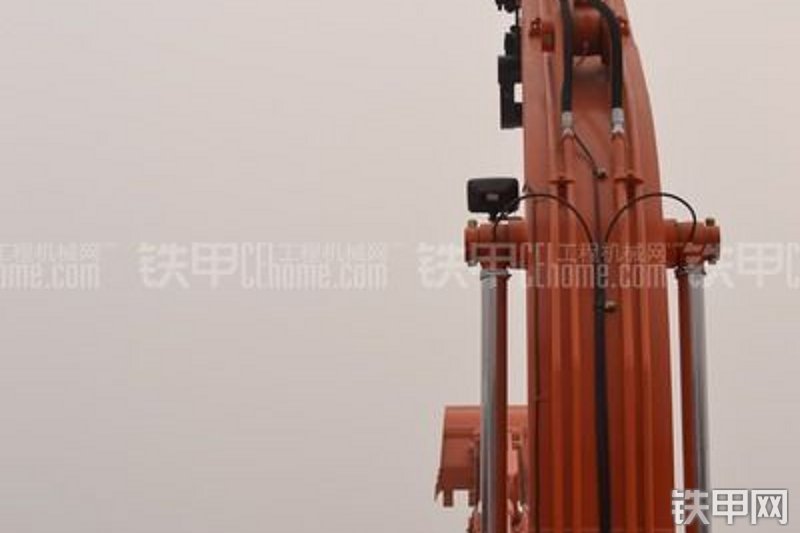 日立ZX240-3挖掘机整机外观