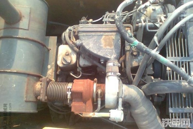 玉柴YC135-8挖掘机局部