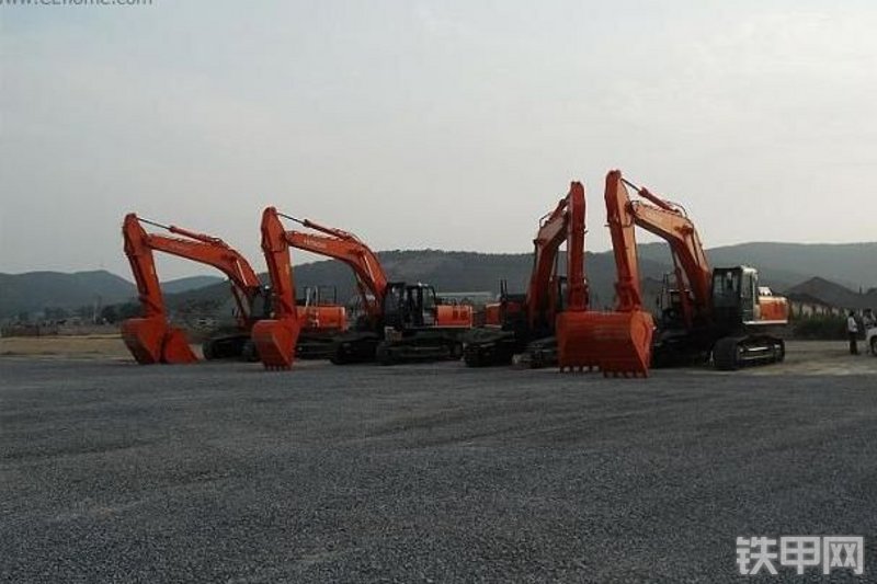 日立ZX360H-3G挖掘机整机外观