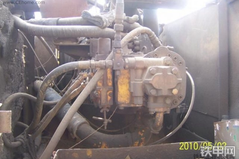 小松PC200-3挖掘机整机外观