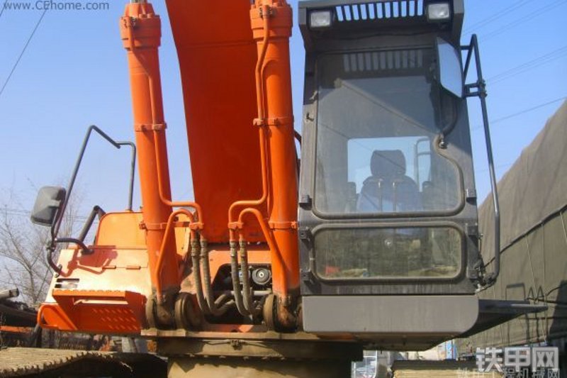 日立ZX450H挖掘机局部