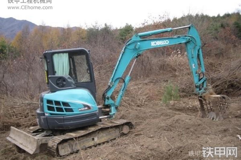 神钢SK55SR-5挖掘机整机外观