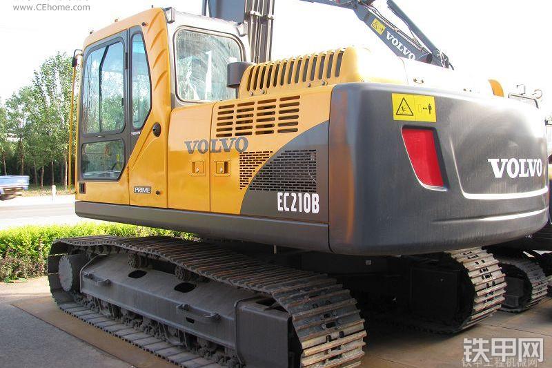 沃尔沃EC210B-Prime挖掘机整机外观