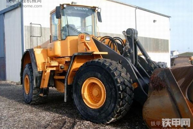 沃尔沃L150E装载机整机外观