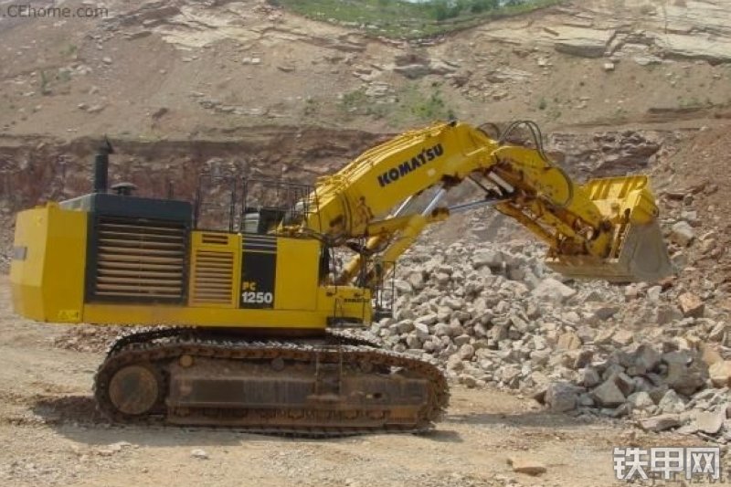 小松PC1250-7挖掘机整机外观