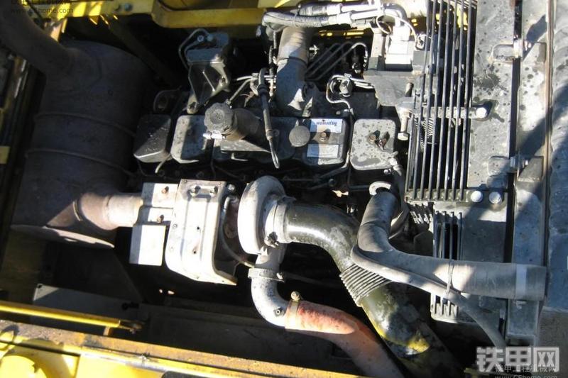 小松PC210-7挖掘机整机外观