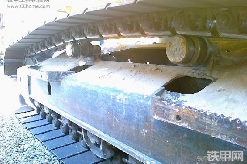 小松PC210-7挖掘机整机外观