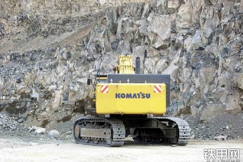 小松PC750SE-7挖掘机整机外观