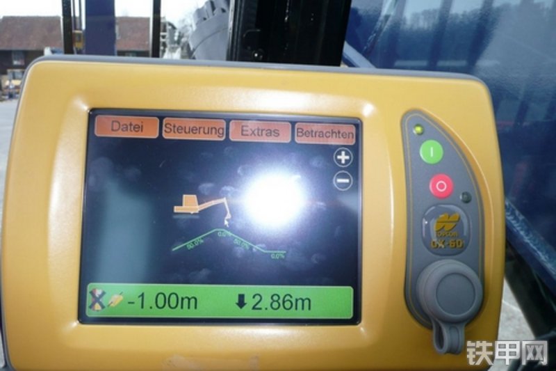 卡特彼勒324D挖掘机局部