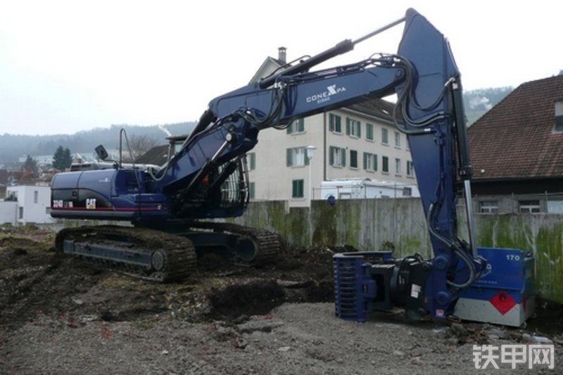 卡特彼勒324D挖掘机整机外观