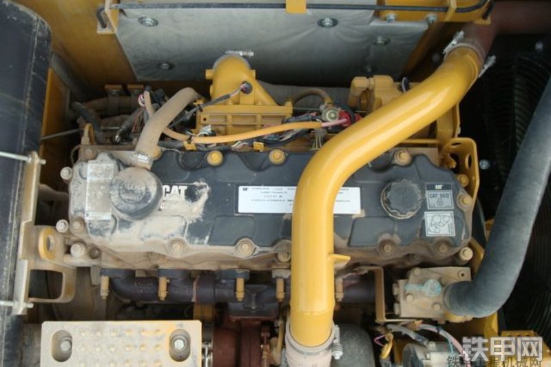 卡特彼勒329D挖掘机局部