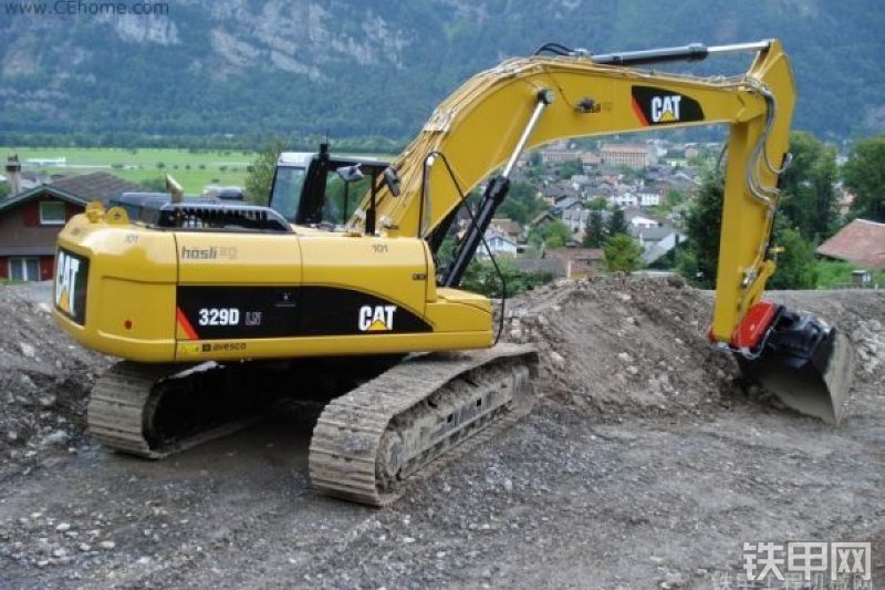 卡特彼勒329DL挖掘机整机外观