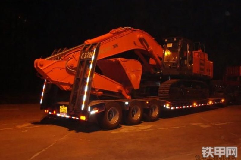 日立ZX470H-3挖掘机整机外观