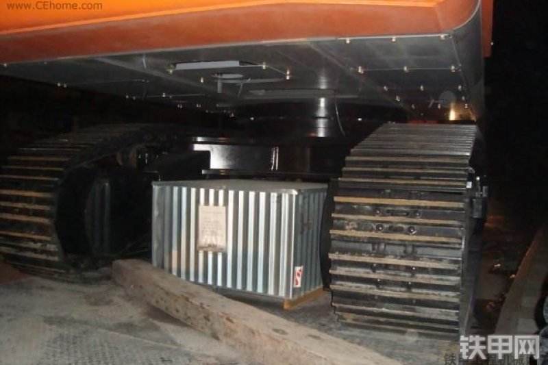 日立ZX470H-3挖掘机整机外观