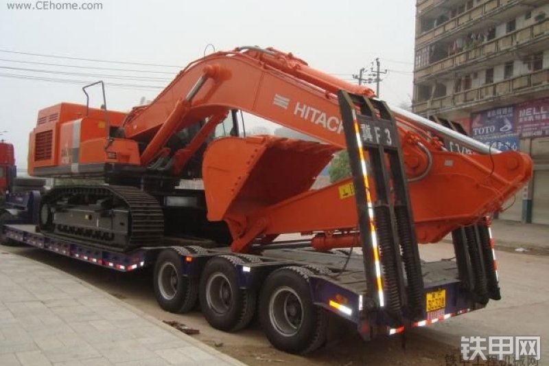 日立ZX470H-3挖掘机整机外观