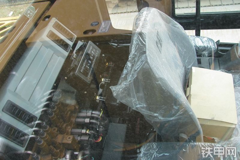 卡特彼勒307D液压挖掘机局部
