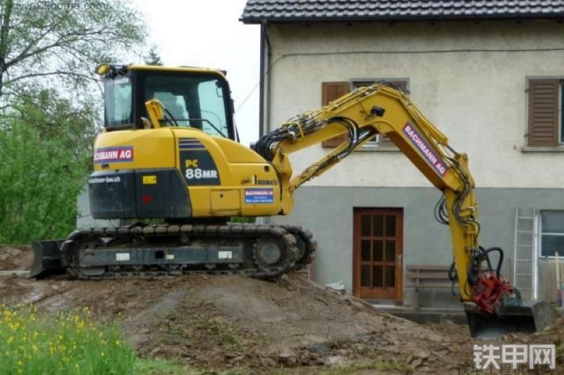 小松PC88MR-8挖掘机整机外观