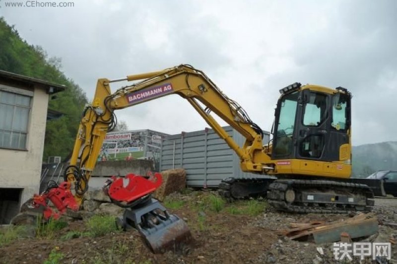 小松PC88MR-8挖掘机整机外观