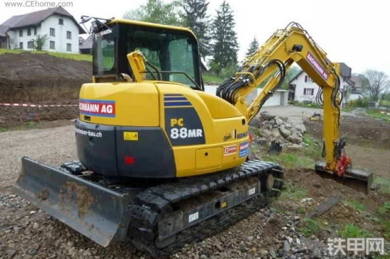 小松PC88MR-8挖掘机整机外观