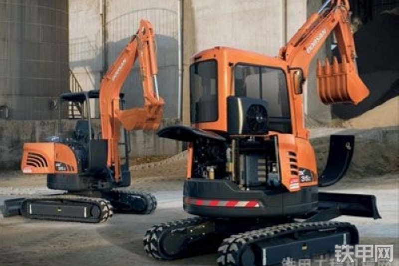 迪万伦DX35Z挖掘机整机外观