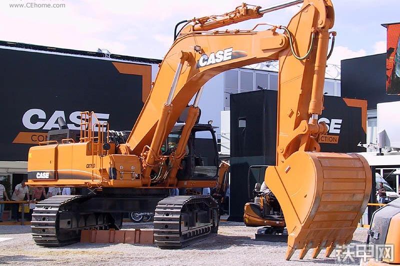 凯斯CX700B挖掘机整机外观