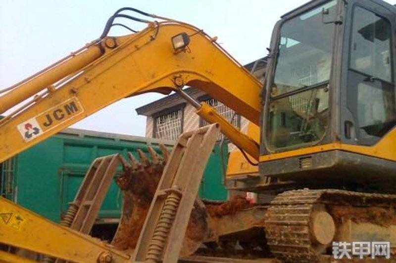 山重建机JCM908C挖掘机整机外观