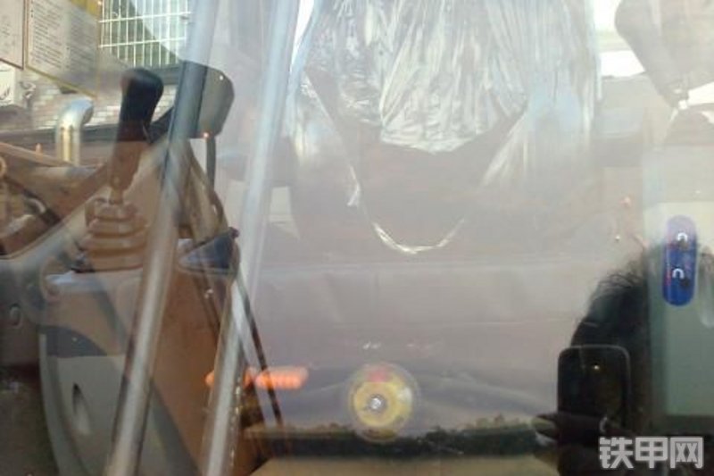 山重建机JCM908C挖掘机整机外观