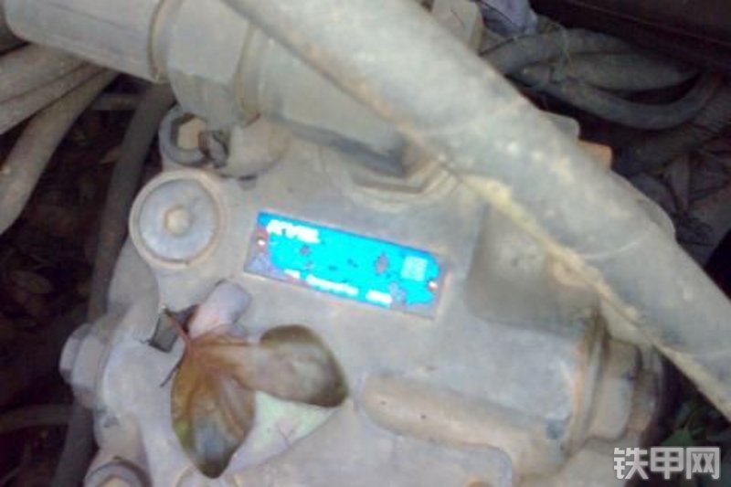 山重建机JCM908C挖掘机整机外观