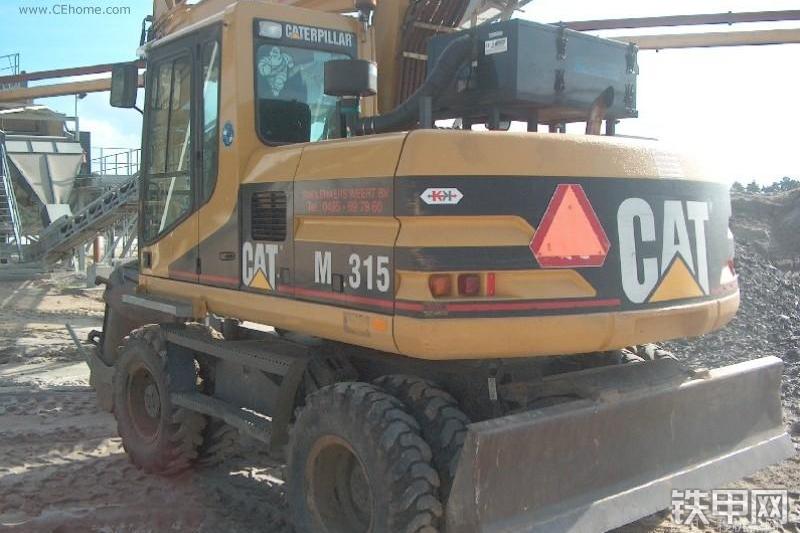 卡特彼勒M315挖掘机整机外观