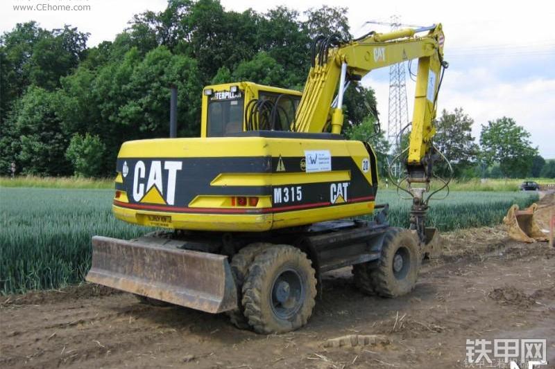 卡特彼勒M315挖掘机整机外观