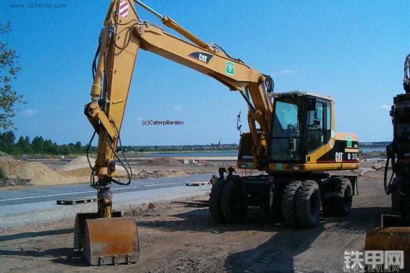 卡特彼勒M315挖掘机整机外观