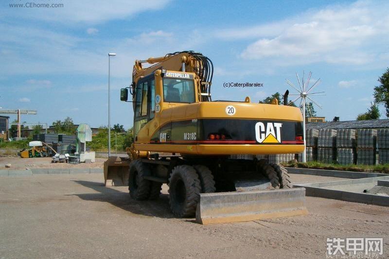 卡特彼勒M318C挖掘机整机外观