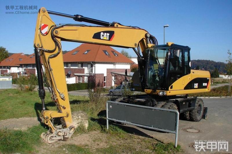 卡特彼勒M318D挖掘机整机外观