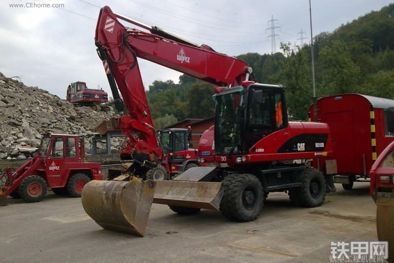 卡特彼勒M318D挖掘机整机外观