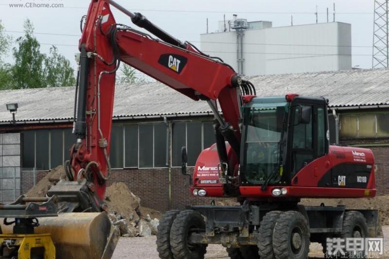 卡特彼勒M318D挖掘机整机外观