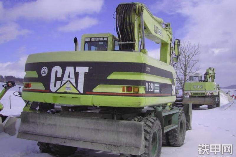 卡特彼勒M320挖掘机整机外观