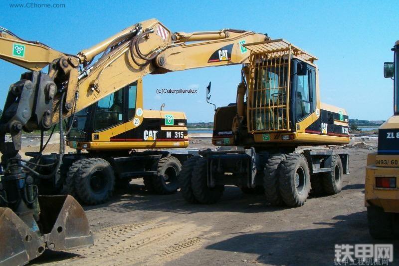 卡特彼勒M320挖掘机整机外观