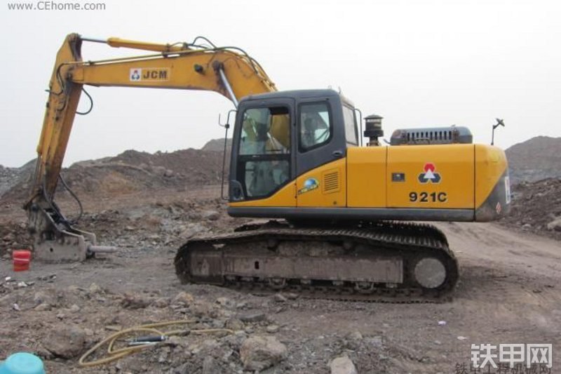 山重建机JCM921C挖掘机整机外观