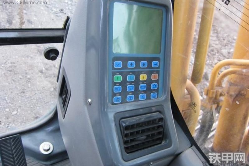 山重建机JCM921C挖掘机整机外观