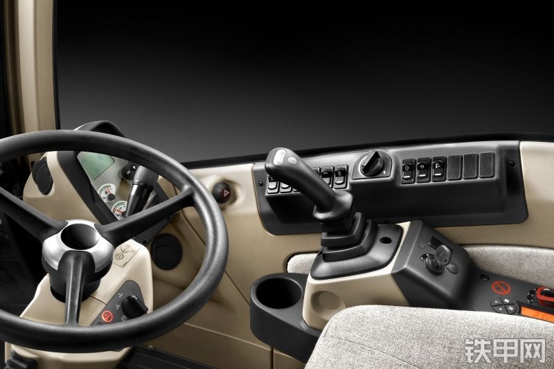 凯斯WX95挖掘机整机外观