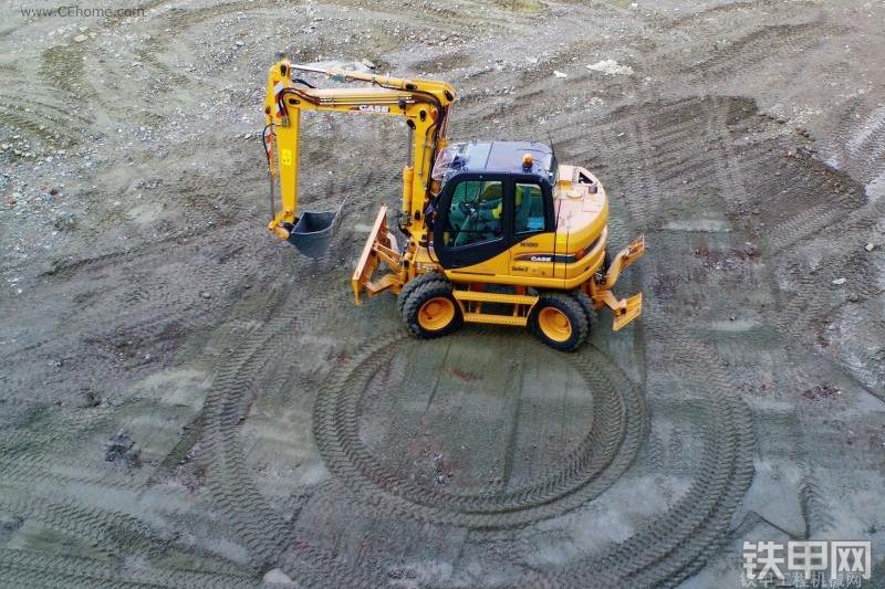 凯斯WX95挖掘机整机外观