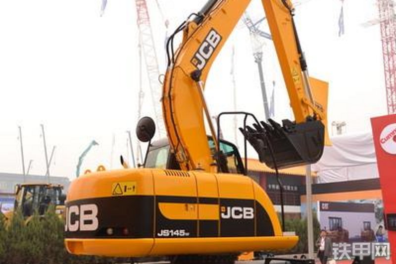 杰西博JS145W挖掘机整机外观