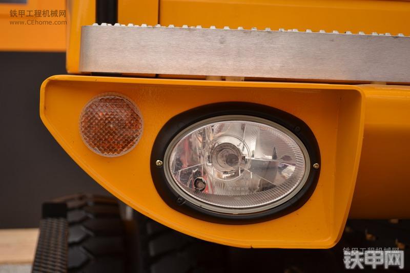 杰西博JS145W挖掘机整机外观