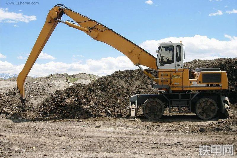 利勃海尔A944BHD挖掘机整机外观