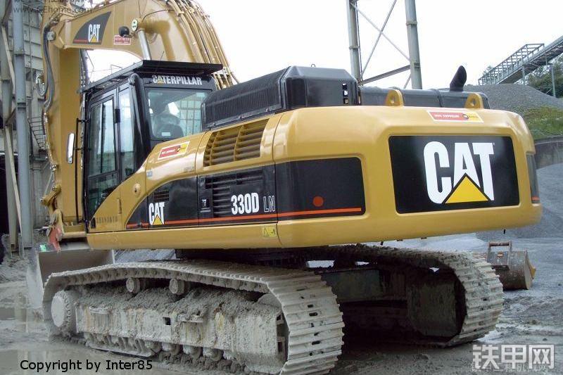 卡特彼勒330DL液压挖掘机整机外观