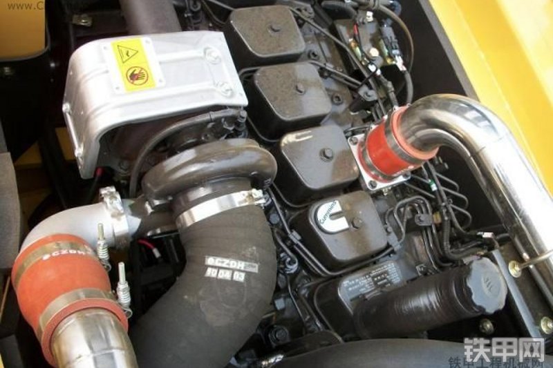 柳工CLG920D挖掘机整机外观