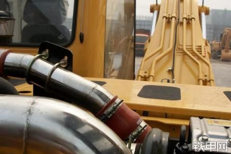 柳工CLG920D挖掘机整机外观